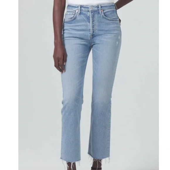 Citizens of Humanity Isola Cropped Vintage Distressed Jeans in Blue Moon Size 29